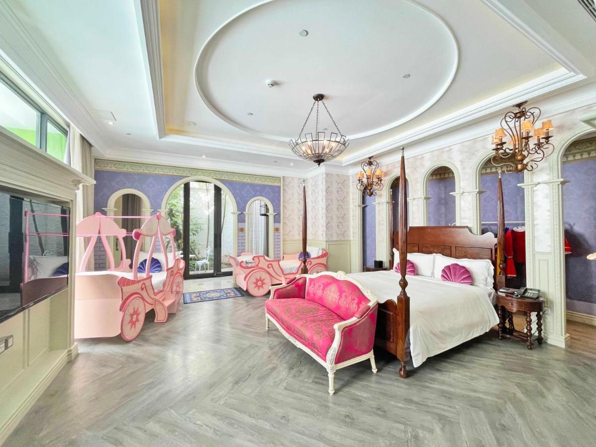 The Castle Ballet Taichung A Boutique Hotel Bagian luar foto